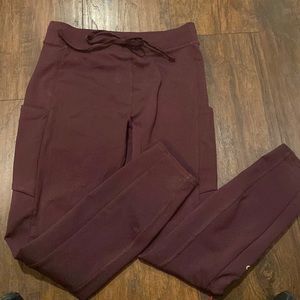 Alo high waist pocket leggings in burgundy
